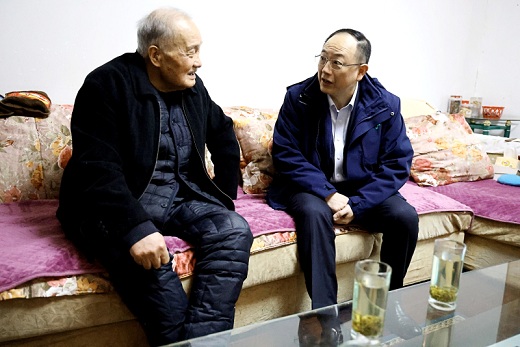 集團公司領導節前慰問集團公司級退休領導